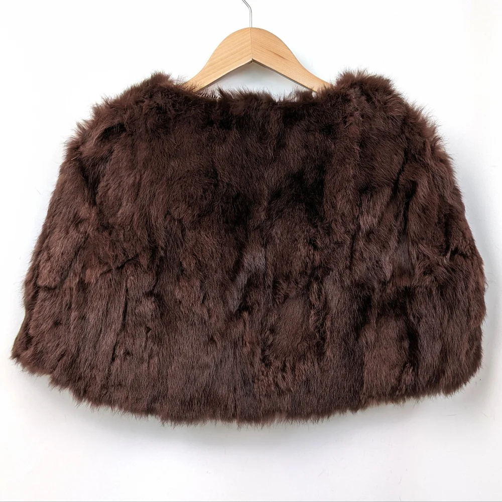 Rabbit Fur Capelet Wrap Satin Lined Buckle Clasp Vintage Formal Elegant Luxury